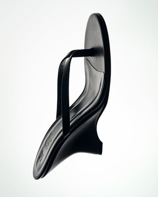 Muse Thong Wedge | Black Leather