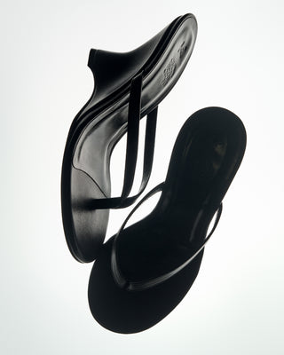 Muse Thong Wedge | Black Leather
