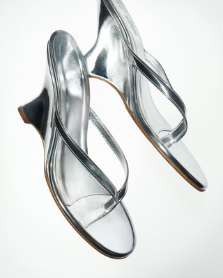 Muse Thong Wedge | Metallic Chrome