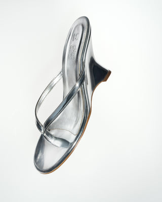 Muse Thong Wedge | Metallic Chrome