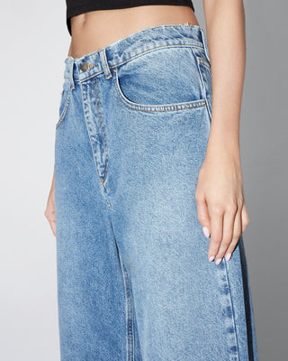 Classic Low Rise Denim | Light Wash