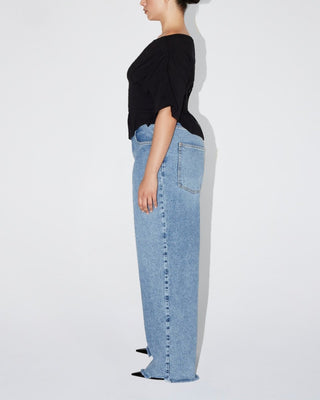 Off the Shoulder Cinching Tee | Black