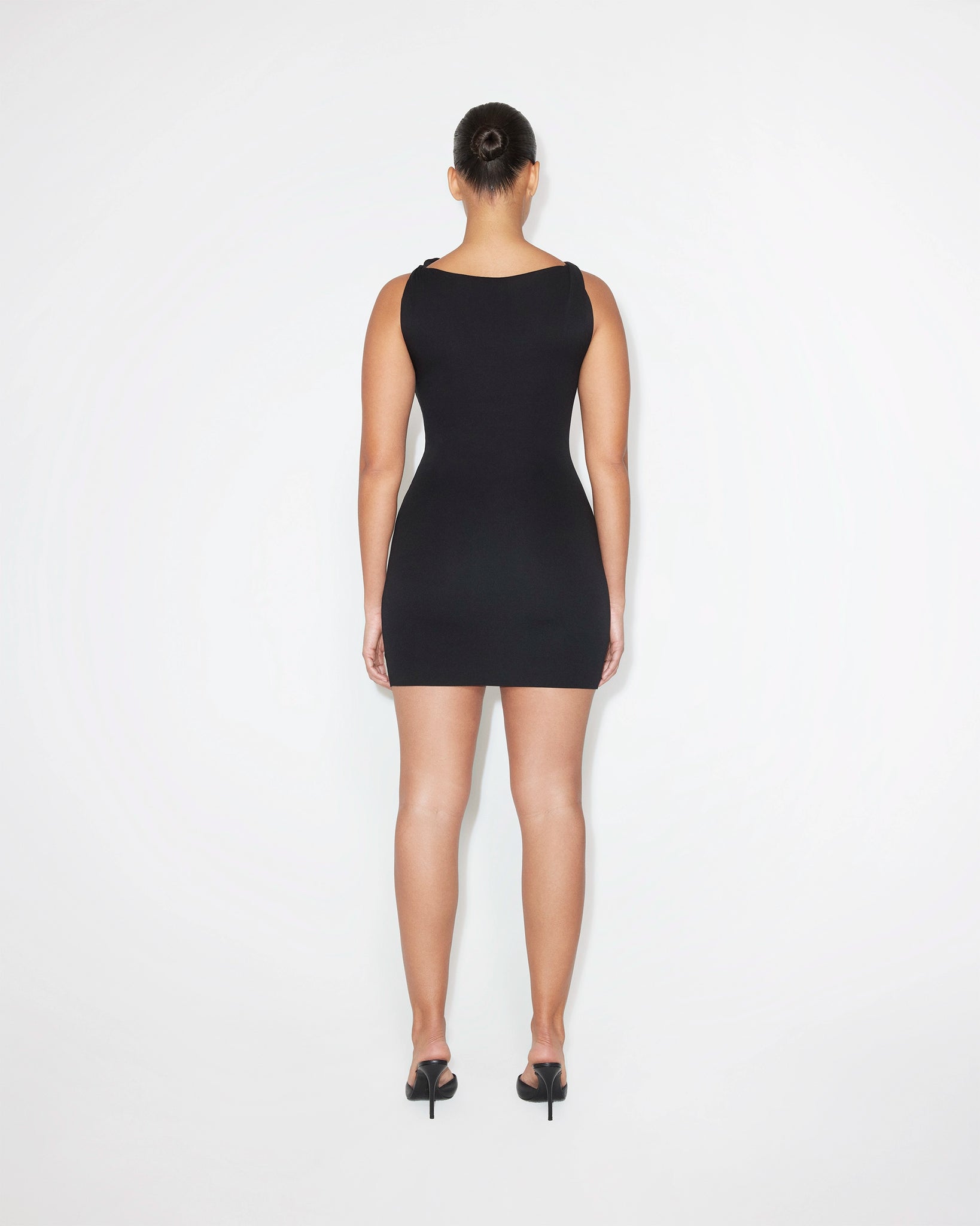 khy mini dress Khy by Kylie Jenner - Sueded Stretch Twist Mini Dress