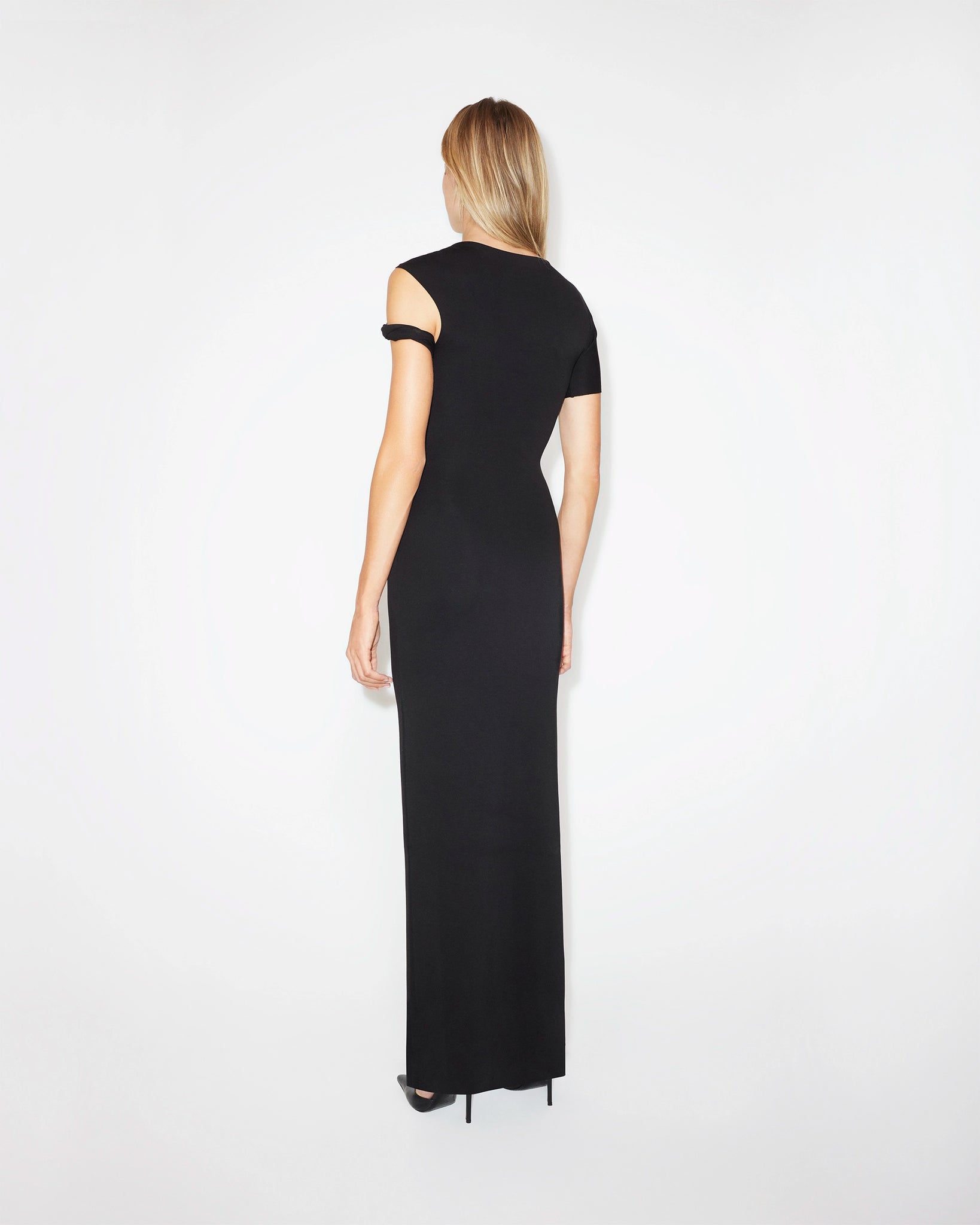 black sleeveless maxi dress Khy by Kylie Jenner - Sueded Stretch Twist Maxi Dress