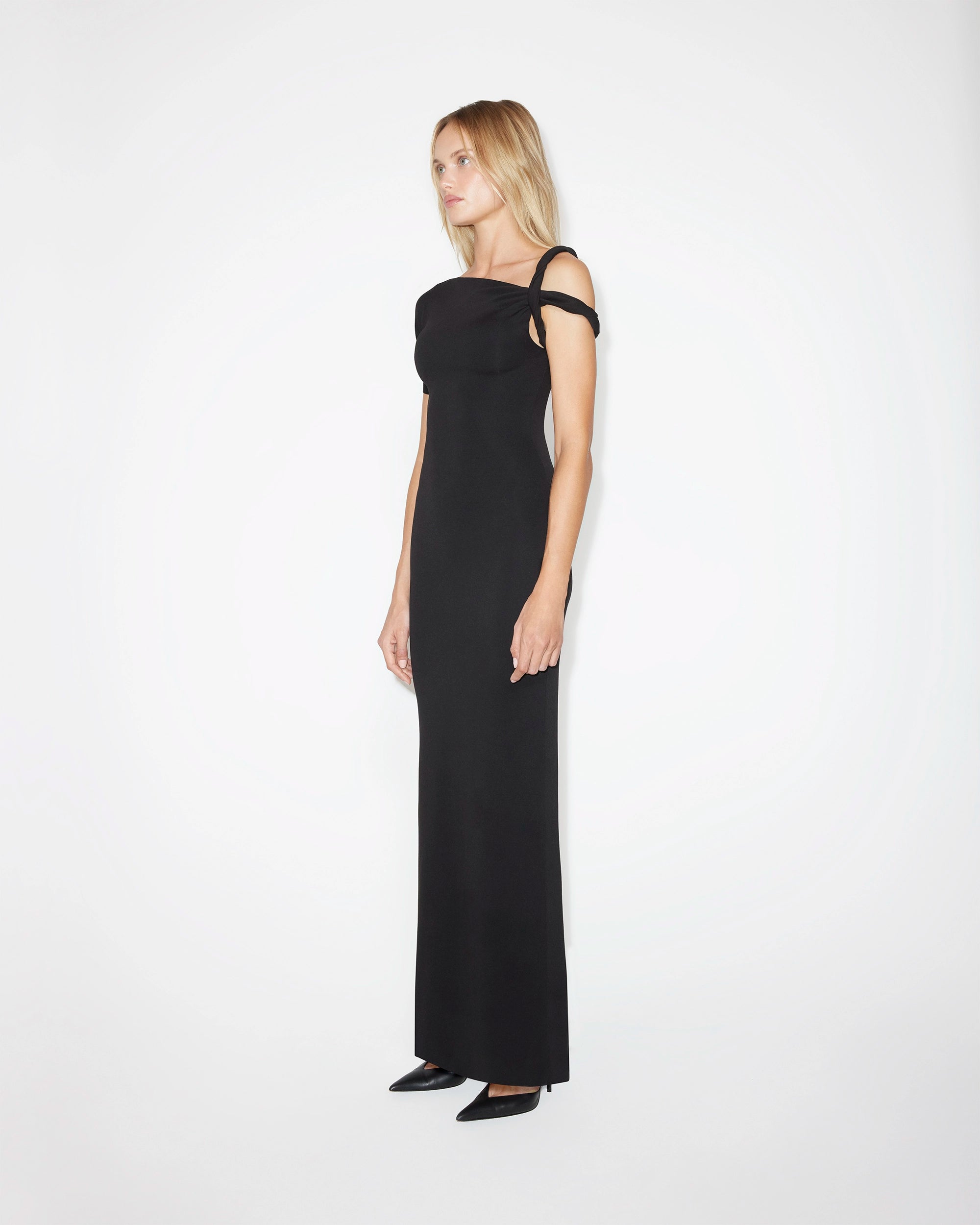 black fitted maxi dress Khy by Kylie Jenner - Sueded Stretch Twist Maxi Dress