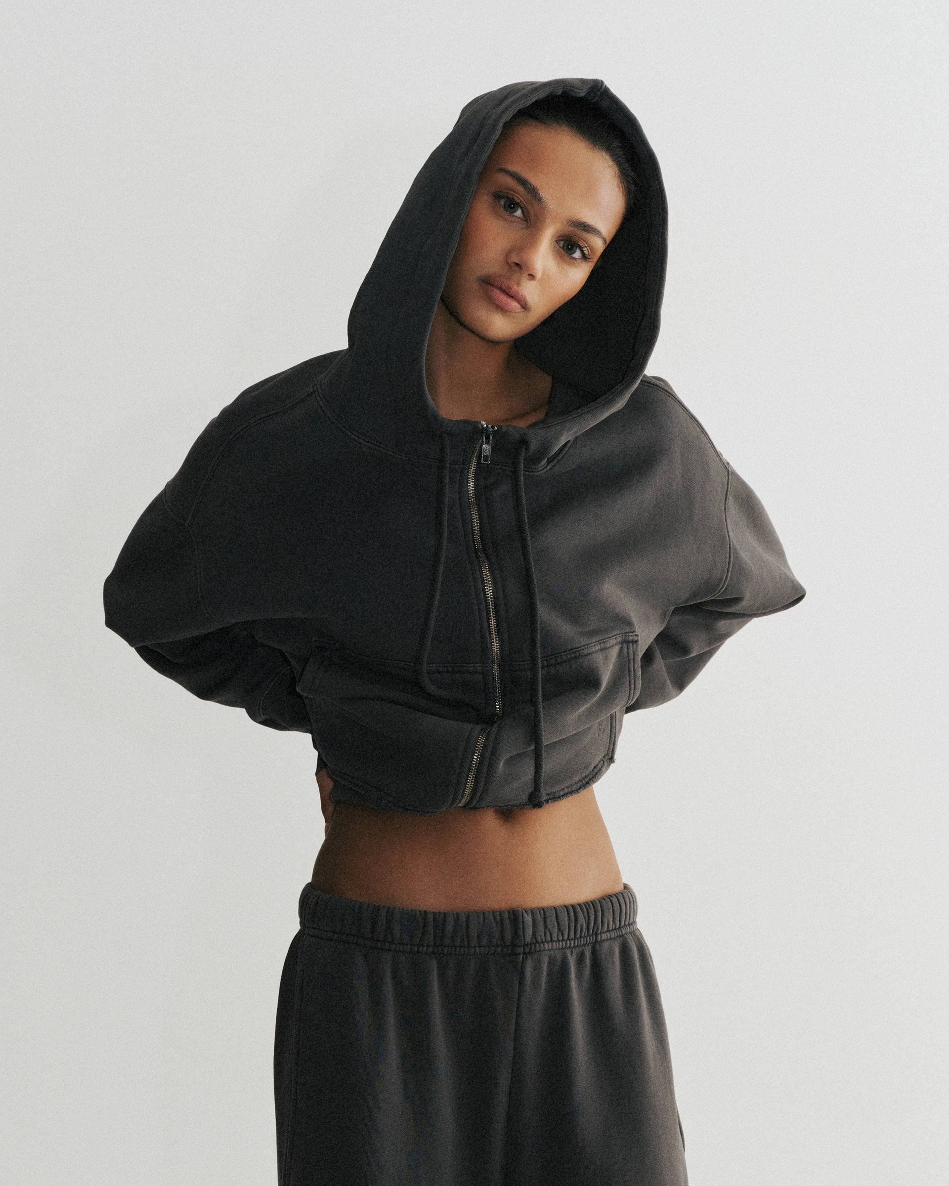 zoe ゾーイ　sunshade hoodie / black Zuma Zip Up in Shadow - KHY by Kylie Jenner – Khy